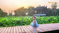 <b>应内容简介：做者：阮忠糊口中的美无处不正在</b>